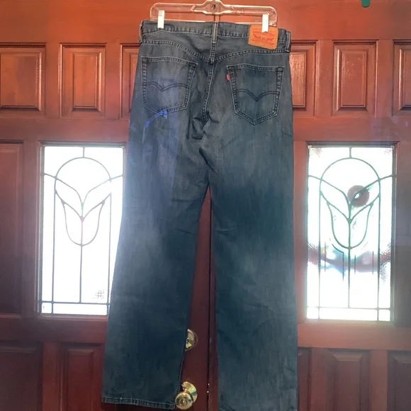 Men’s Levi Jeans - Picture 4 of 4